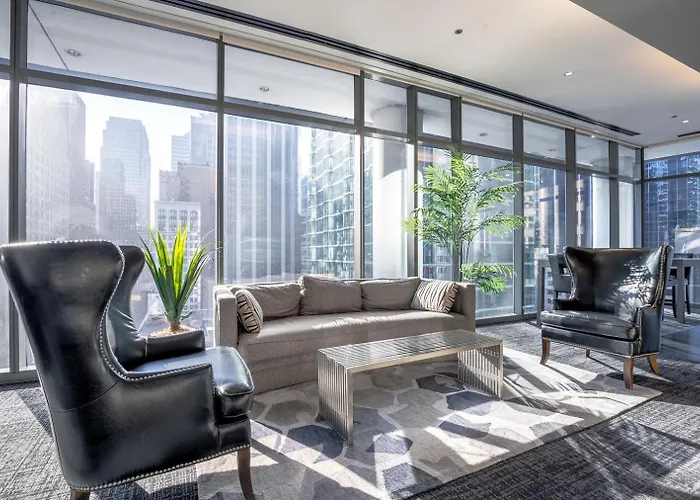 Loop W Pool Gym Nr Theatre District L Chi-258 Chicago